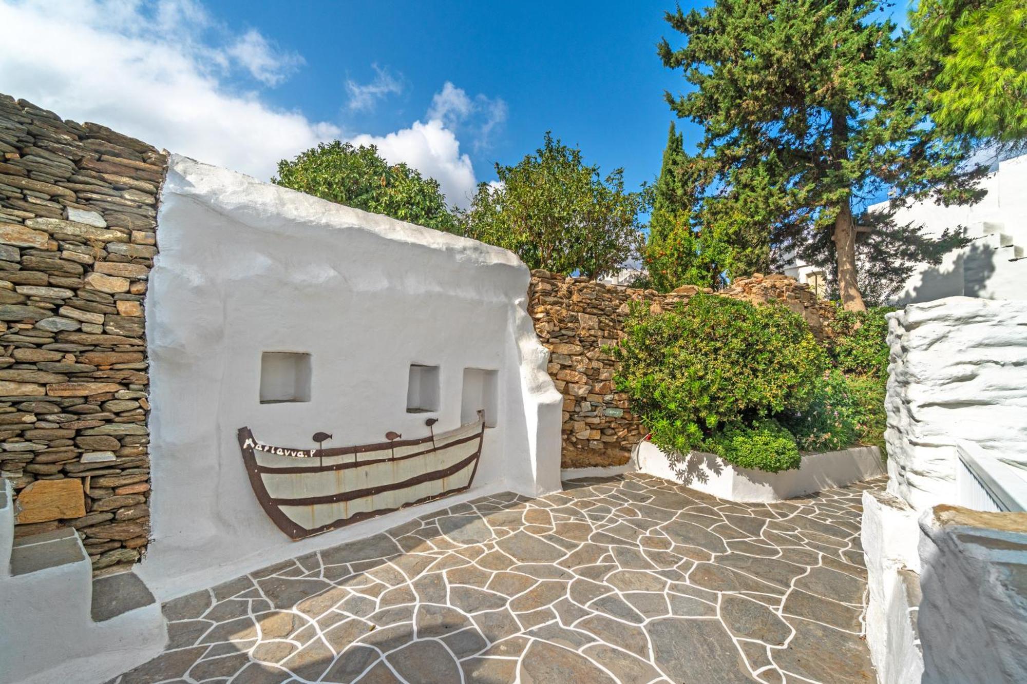 Rabagas Suites Luxury - In The Heart Of Sifnos Apollonía Exterior foto